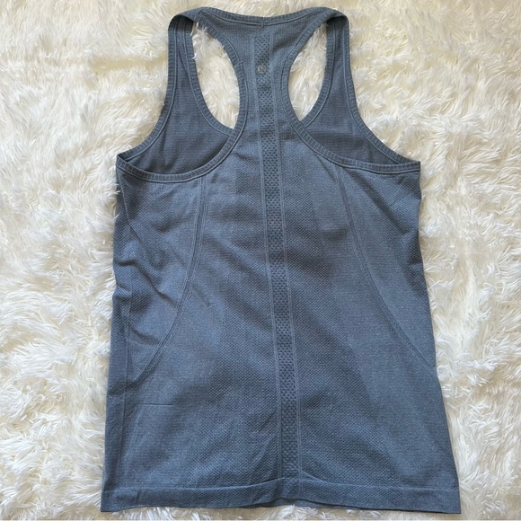 Lululemon Swiftly Tech Racerback - Sz 8 - Heathered Blue Denim - Picture 6 of 10